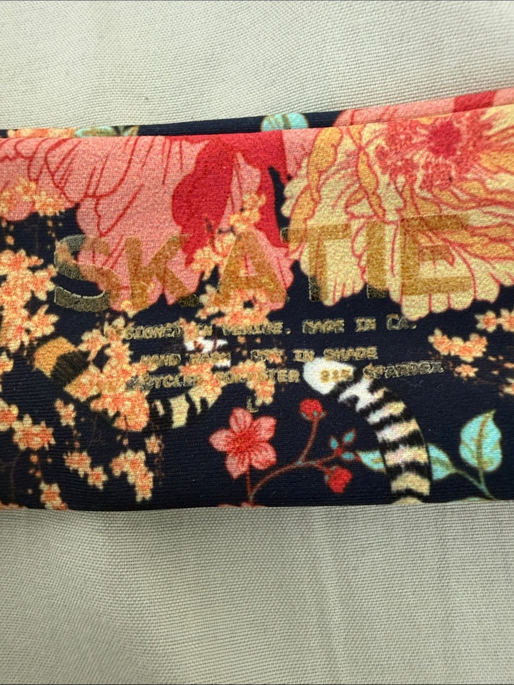 Skatie Sami Bikini Top- Bali Print Size Large - Picture 3 of 4